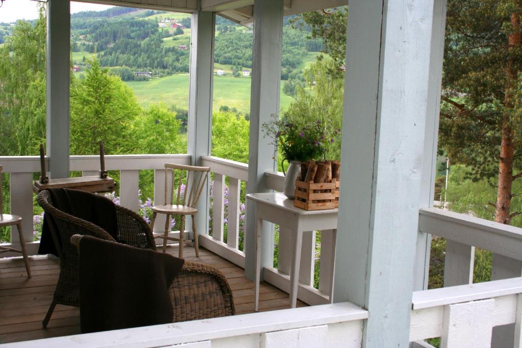 Furulund Pensjonat Ron Bagian luar foto